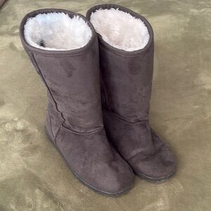 Dawgs Gray Winter & Rain Boots with Suede Finish